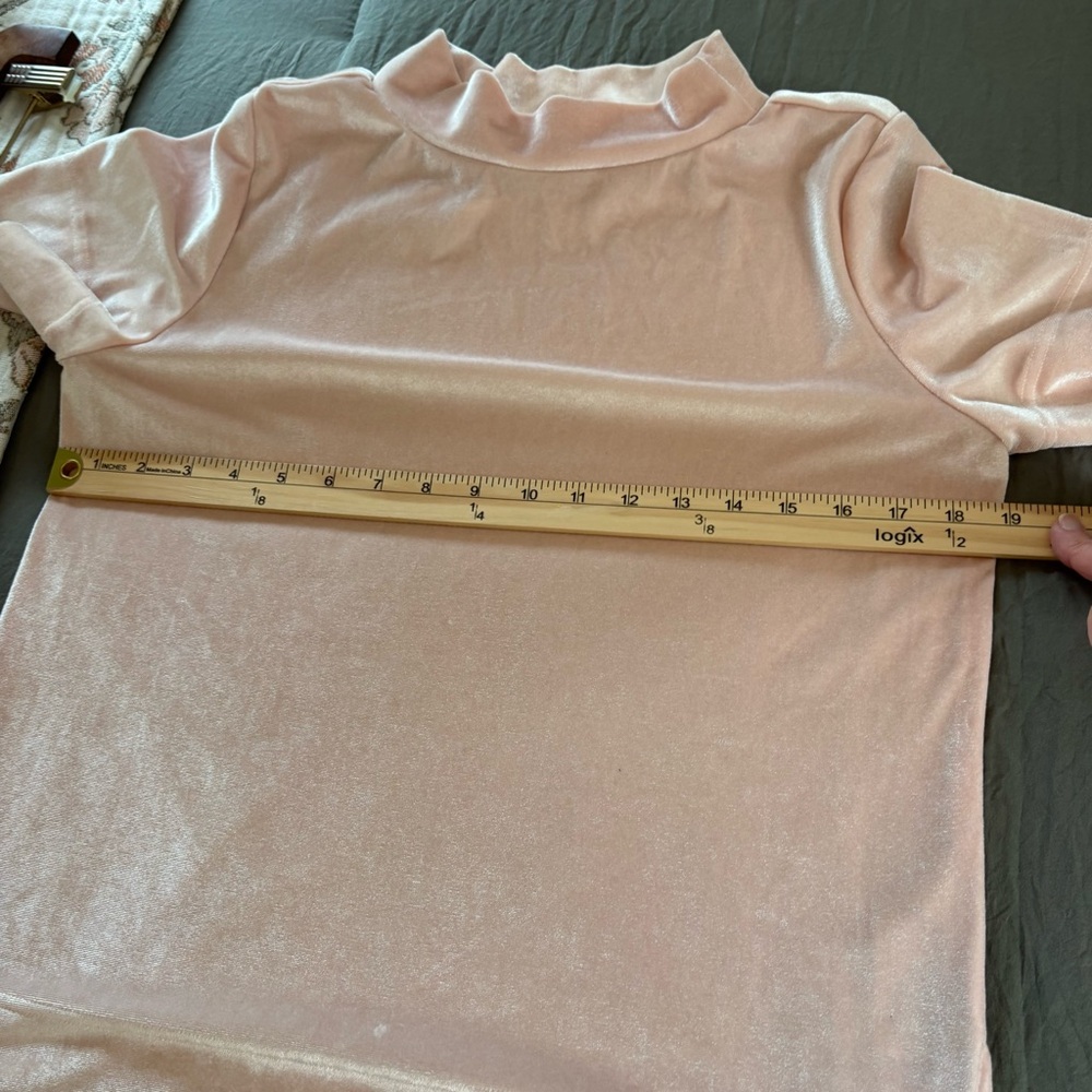 Anthropologie Krisha Velvet Mock Neck Top. Size Small. - Picture 12 of 12
